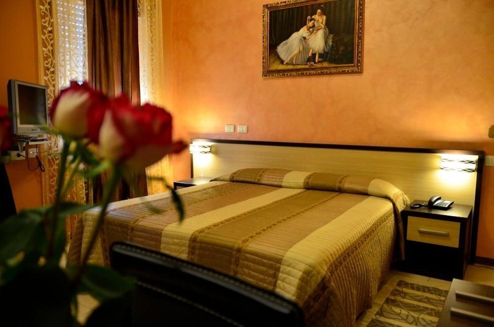 Hotel San Marco Reggio Emilia Bagian luar foto